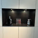 Room In Luxurious Apartment